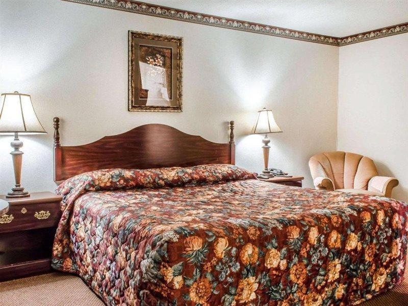 Econo Lodge Frackville Eksteriør bilde