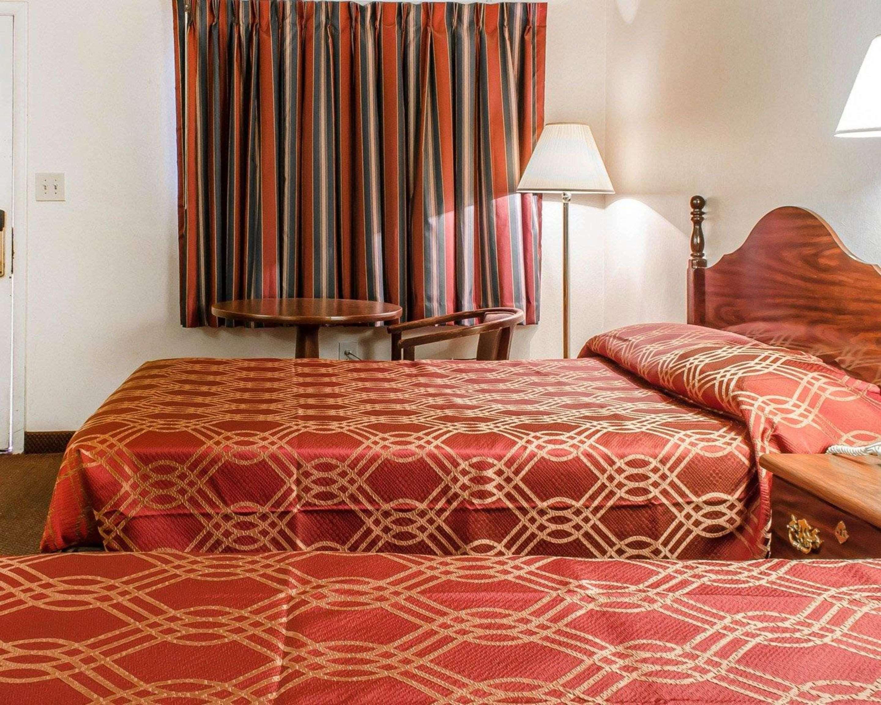 Econo Lodge Frackville Eksteriør bilde